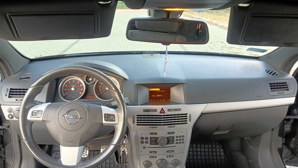 Opel Astra H GTC