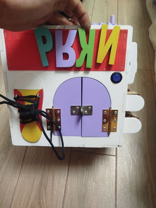 Іменний дерев'яний куб для розвитку