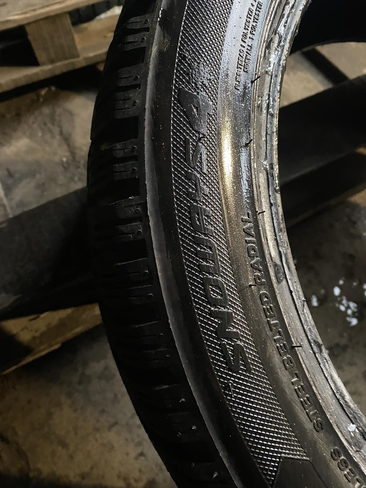 215.50.17 Lassa 1шт зима БУ склад шины резина из Европы 50 R17