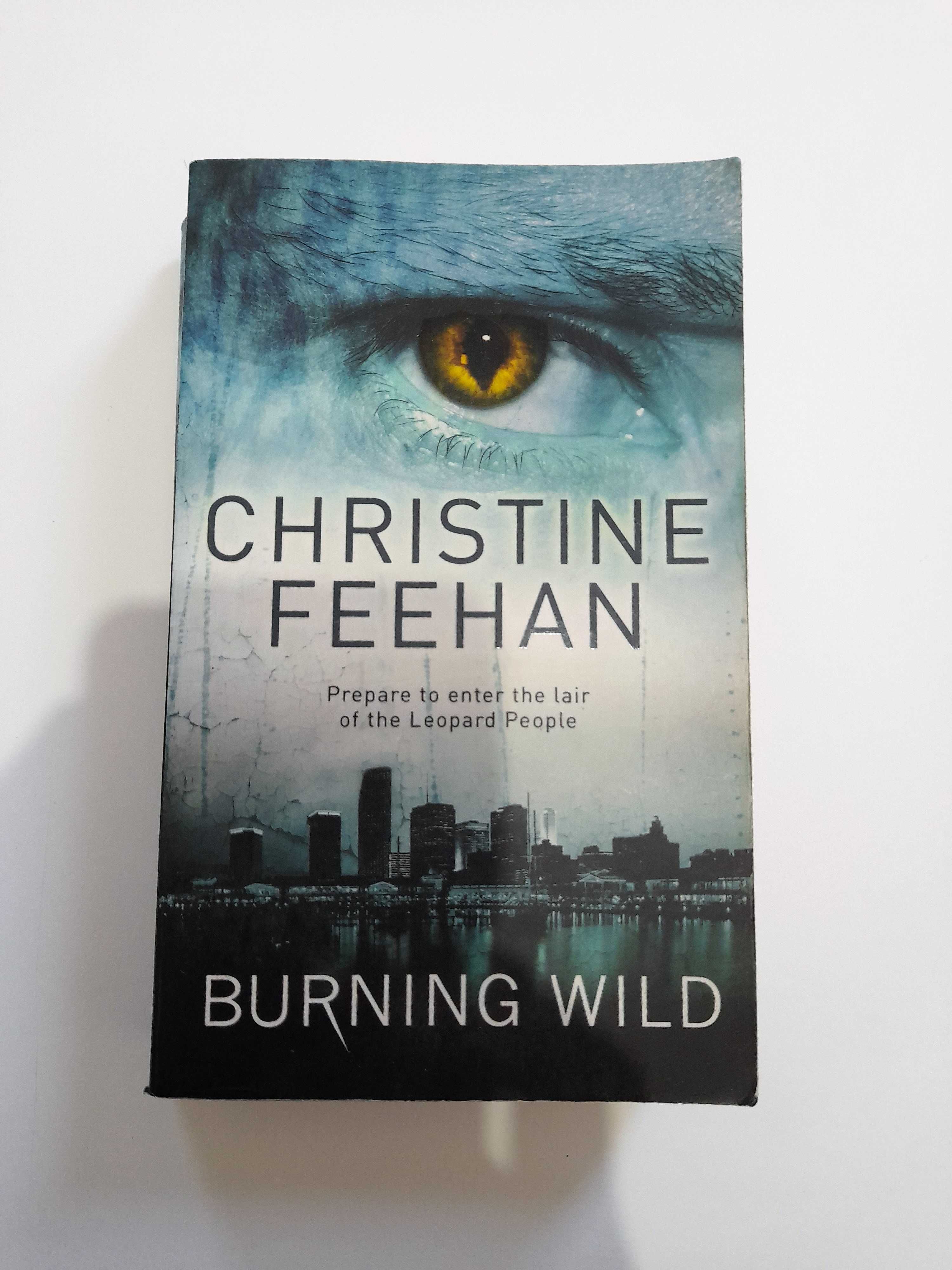 Livro Burning Wild Christine Feehan