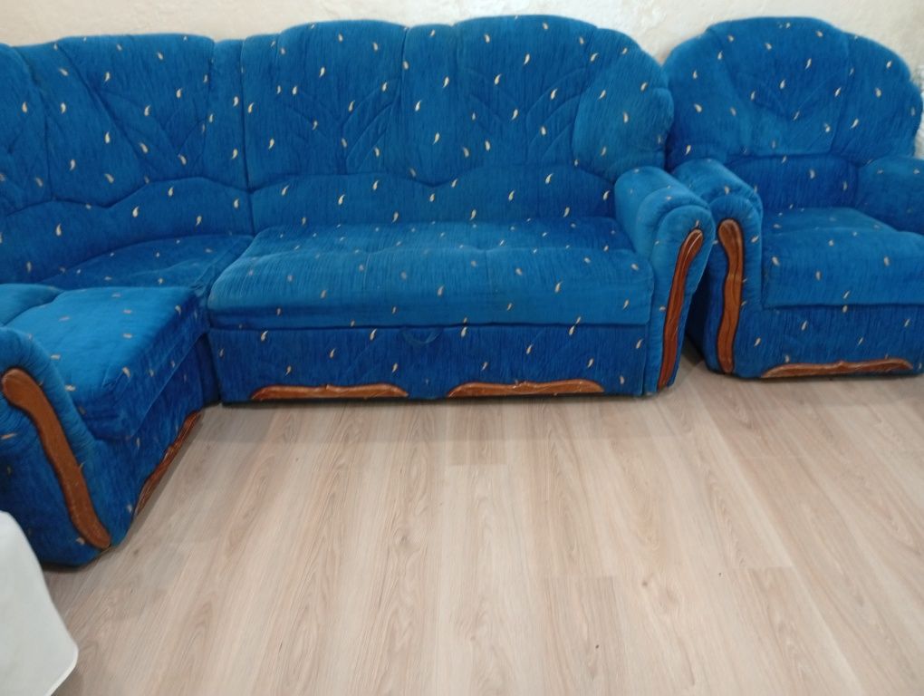 Мягкий куток ,софа