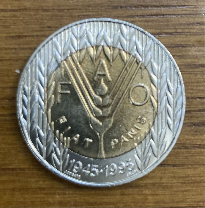 2 moedas comemorativas de 100$00 belas