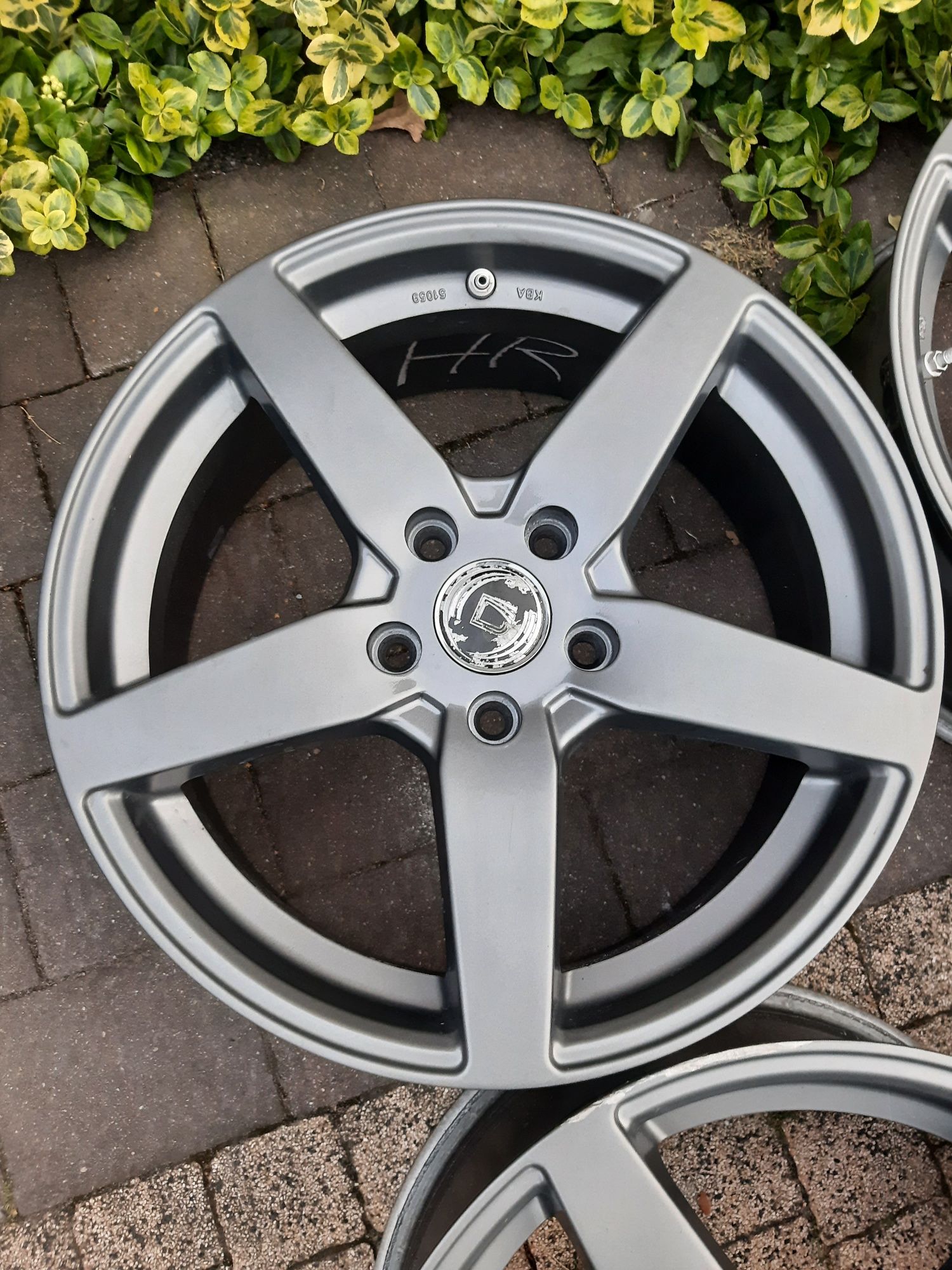 Felgi 17 5x112 Vw Skoda 7,5J et52