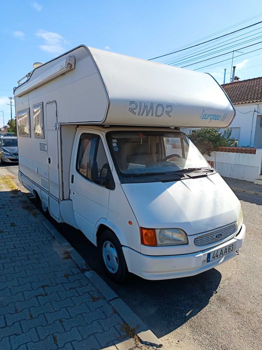 Autocaravana Ford Transit 2.5D