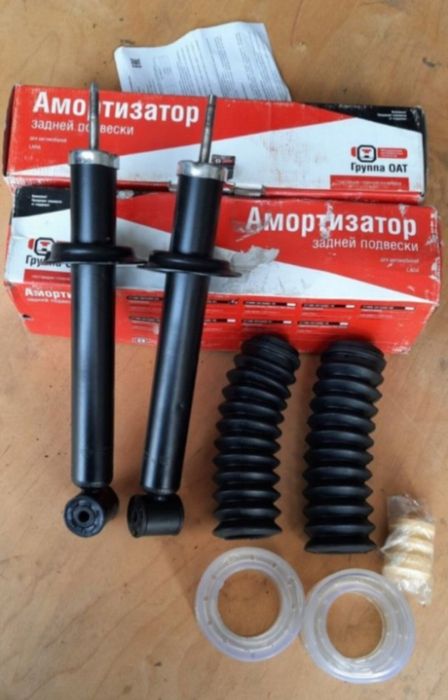 Амортизатори до ВАЗ 21099 + пильники, відбійник та Автобафери