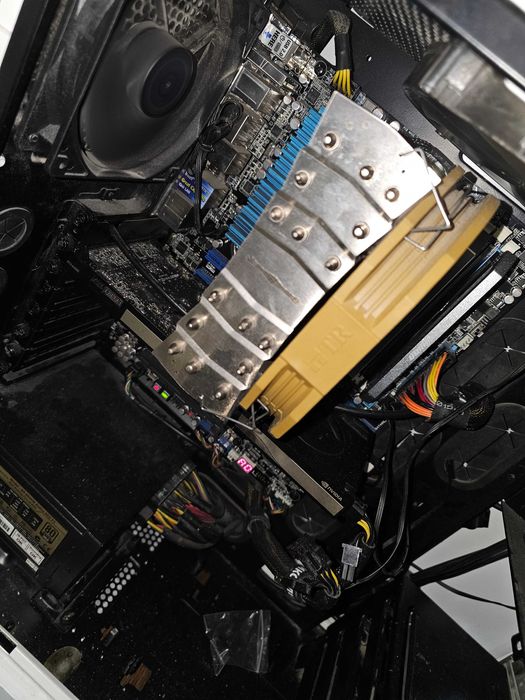 ASUS P8Z77-Deluxe WiFI + Intel 3770K + 16GB Corsair Dominator + Therm