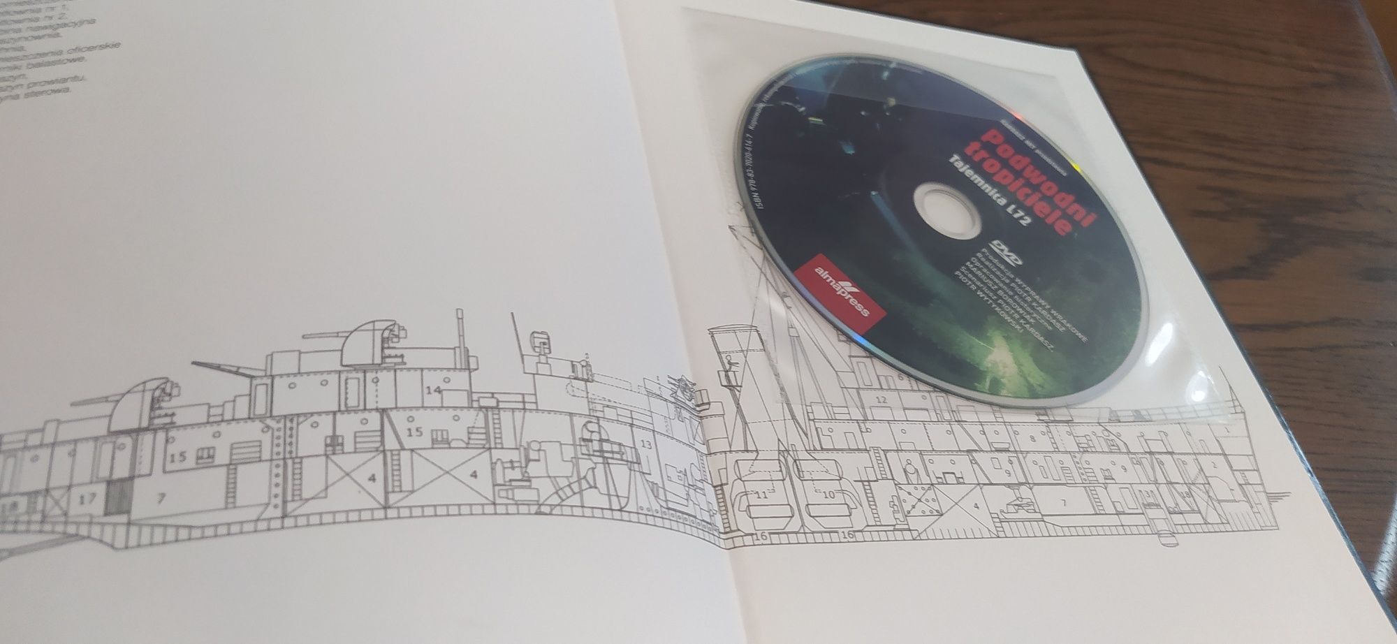 Mariusz Borowiak Podwodni tropiciele z płytą CD!