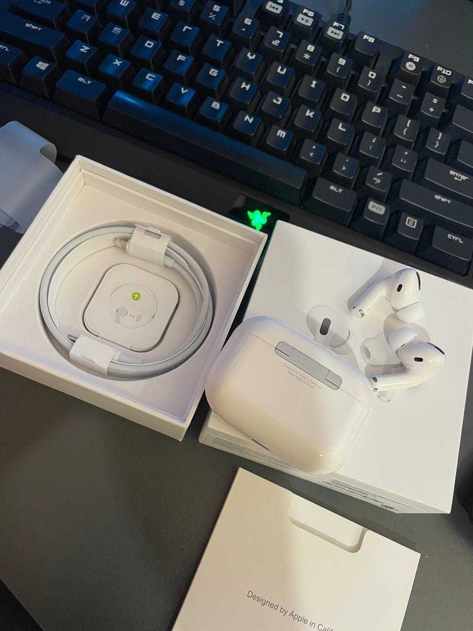 Навушники Apple AIRPODS PRO