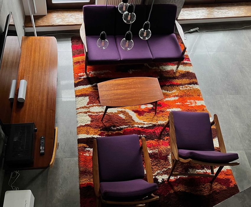 Komplet mebli “New Yorker” projektu Guy Rogers – mid-century modern