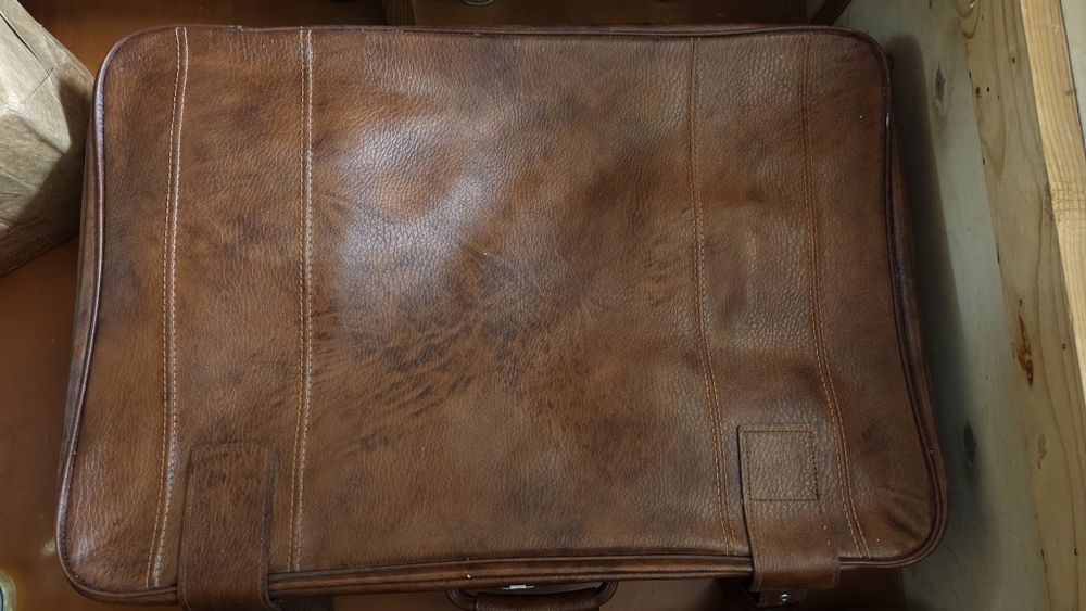 Чемодан портфель дипломат валіза сумка