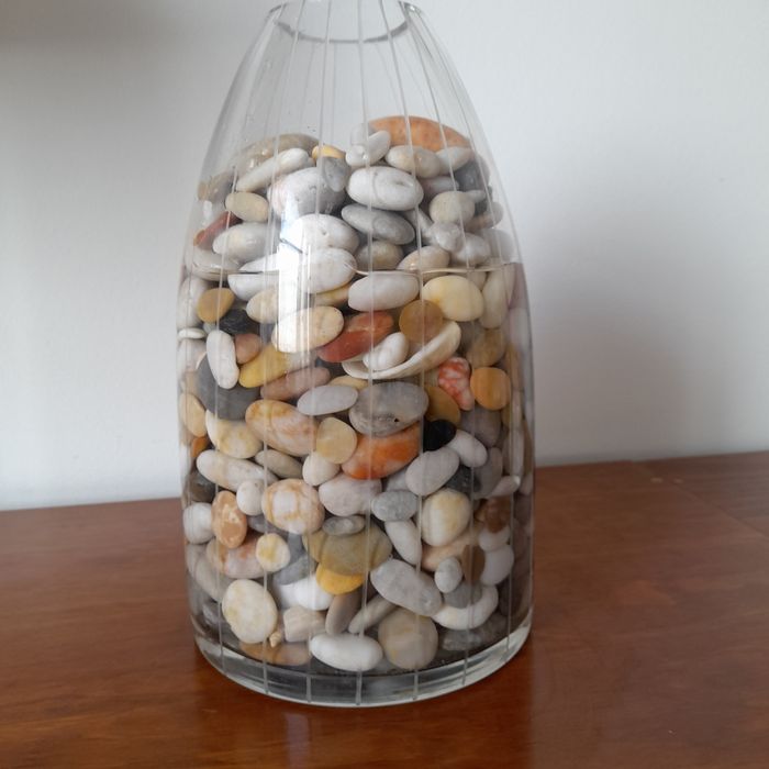 Jarra vidro pedras decorativas