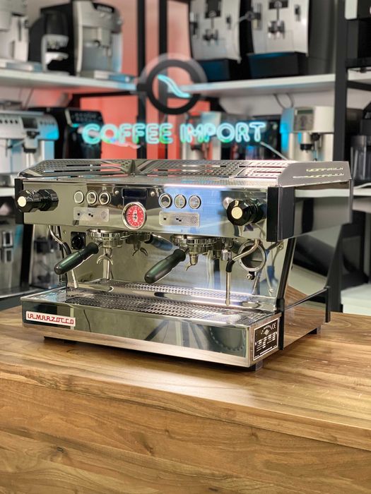 Професіна кавомашина La Marzocco Linea PB AV 2 gr після ТО з Гарантією