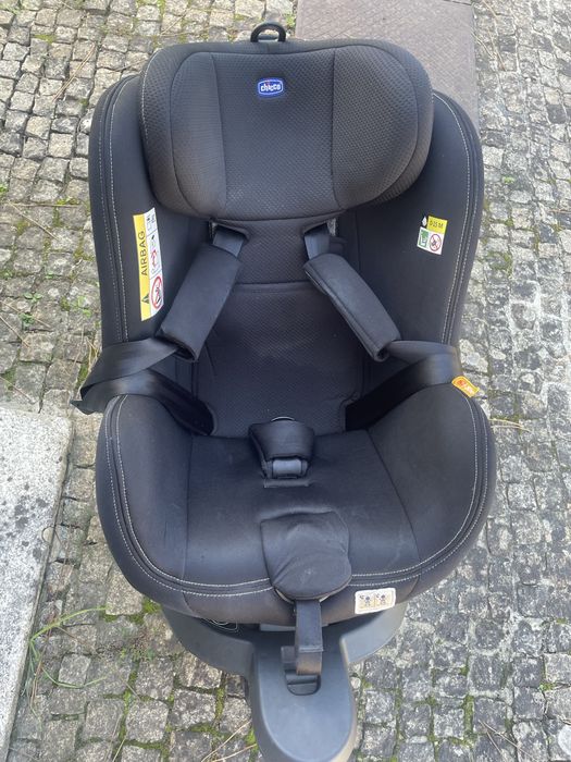 Cadeira auto isize Chicco.