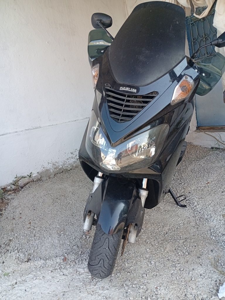 Daelim S2 FI (Fuel injection)