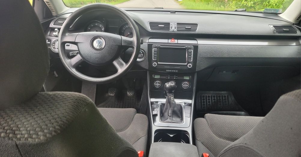 Volkswagen Passat b6 z 2006r  z Gazem Navi xenon