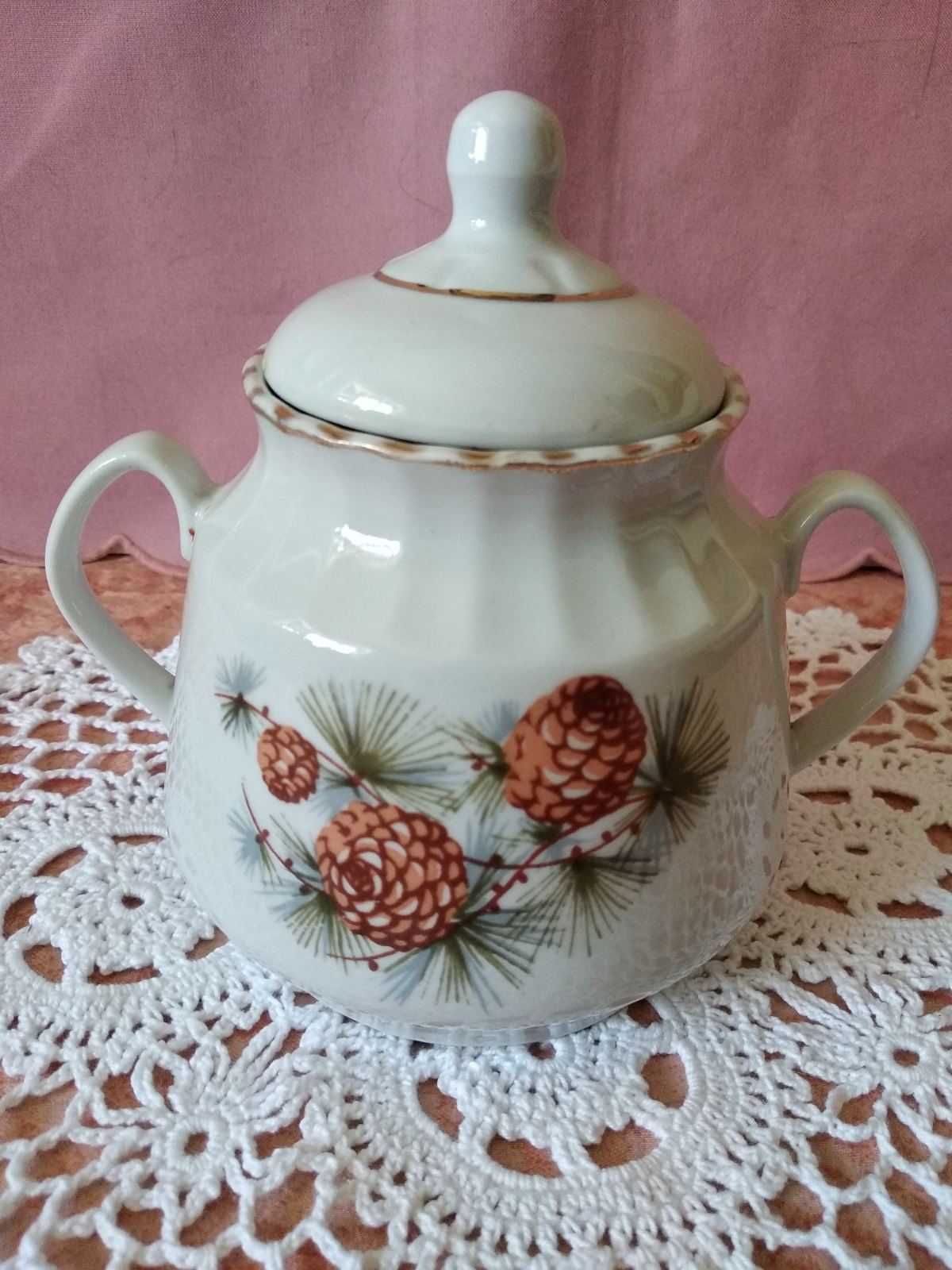 Заварочные чайники, сахарницы