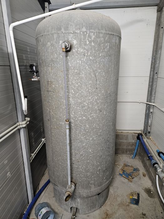 Hydrofor zbiornik bufor 1000l 10bar