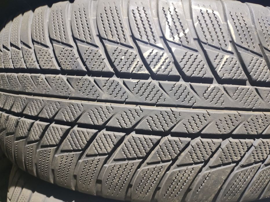 Шини 245/50 R19 Bridgestone RUNFLAT зима