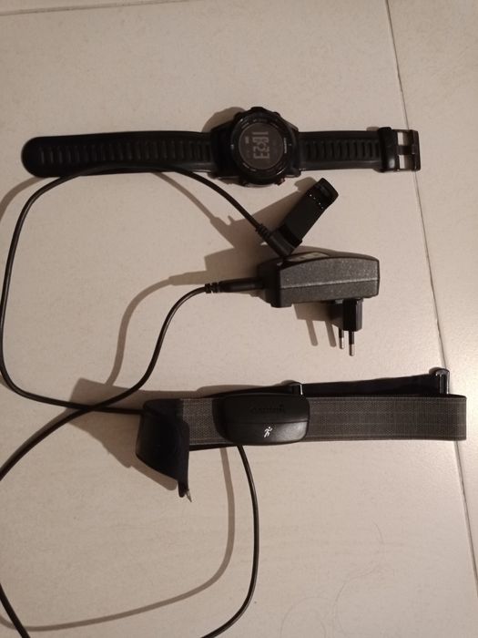 Garmin fenix 2 com banda.