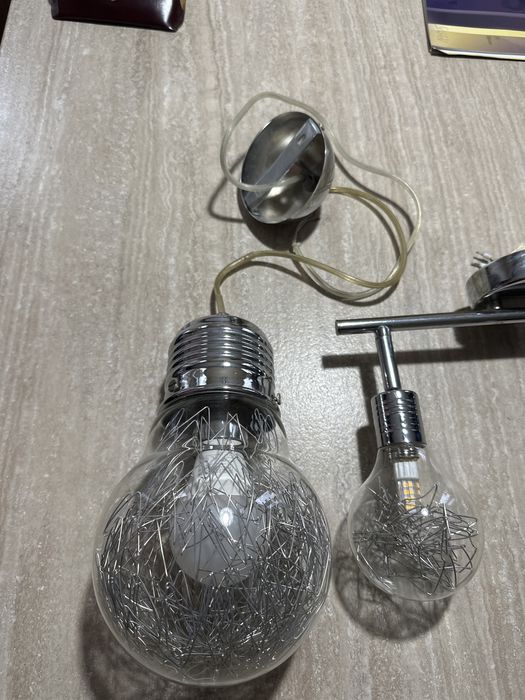 Lampa wisząca i kinkiet .