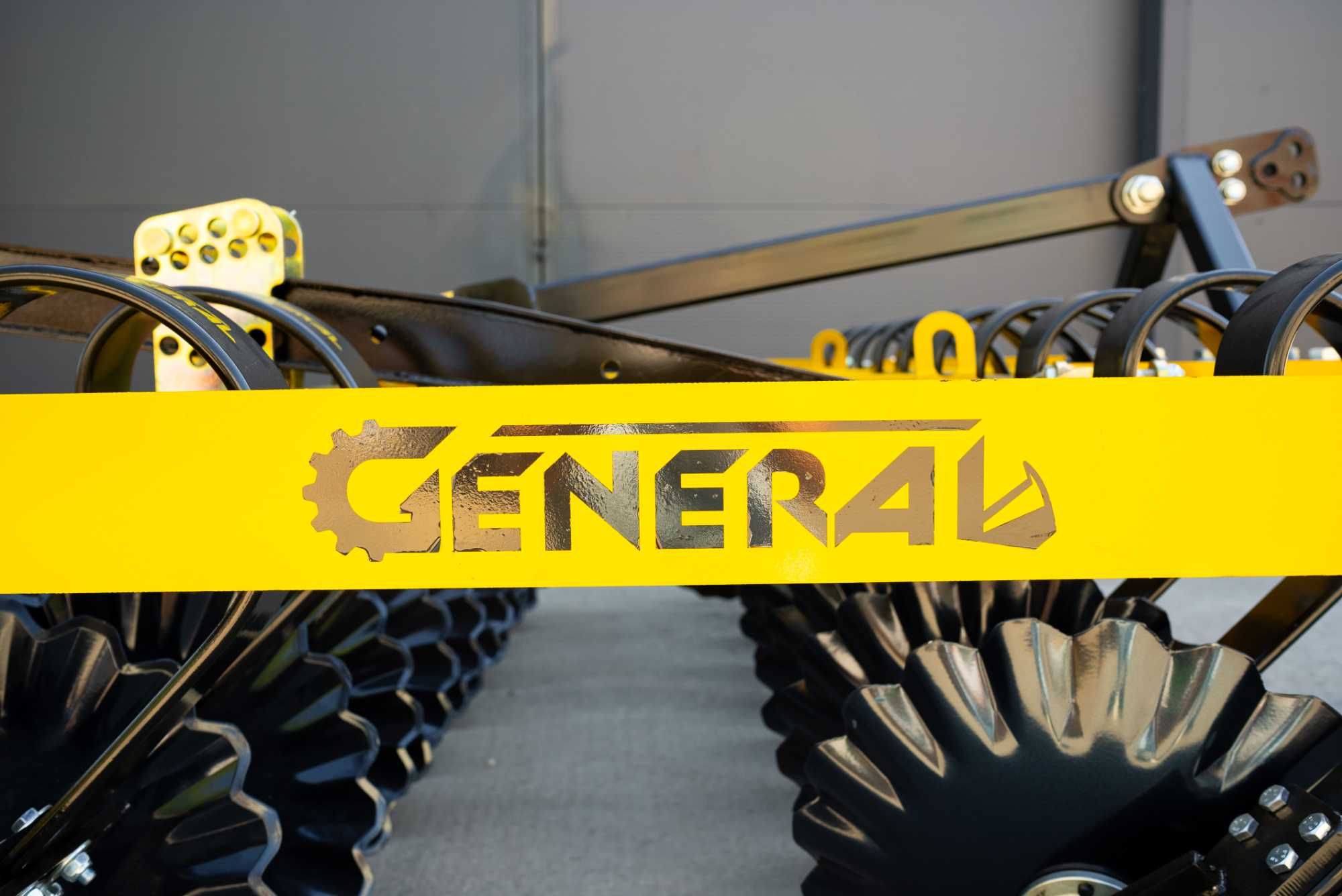 Дискова борона "General" ЛН2,6 з роторними дисками