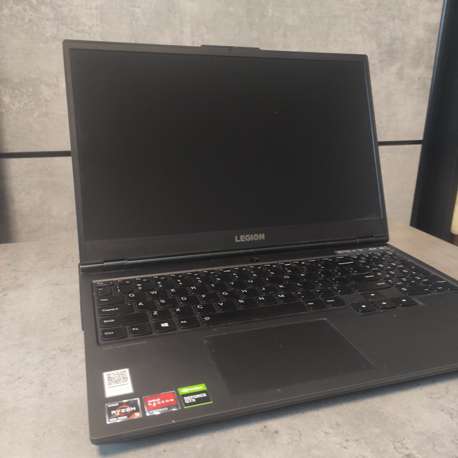 Laptop Lenovo Ryzen 5 4600h GTX 1650ti 8gb RAM