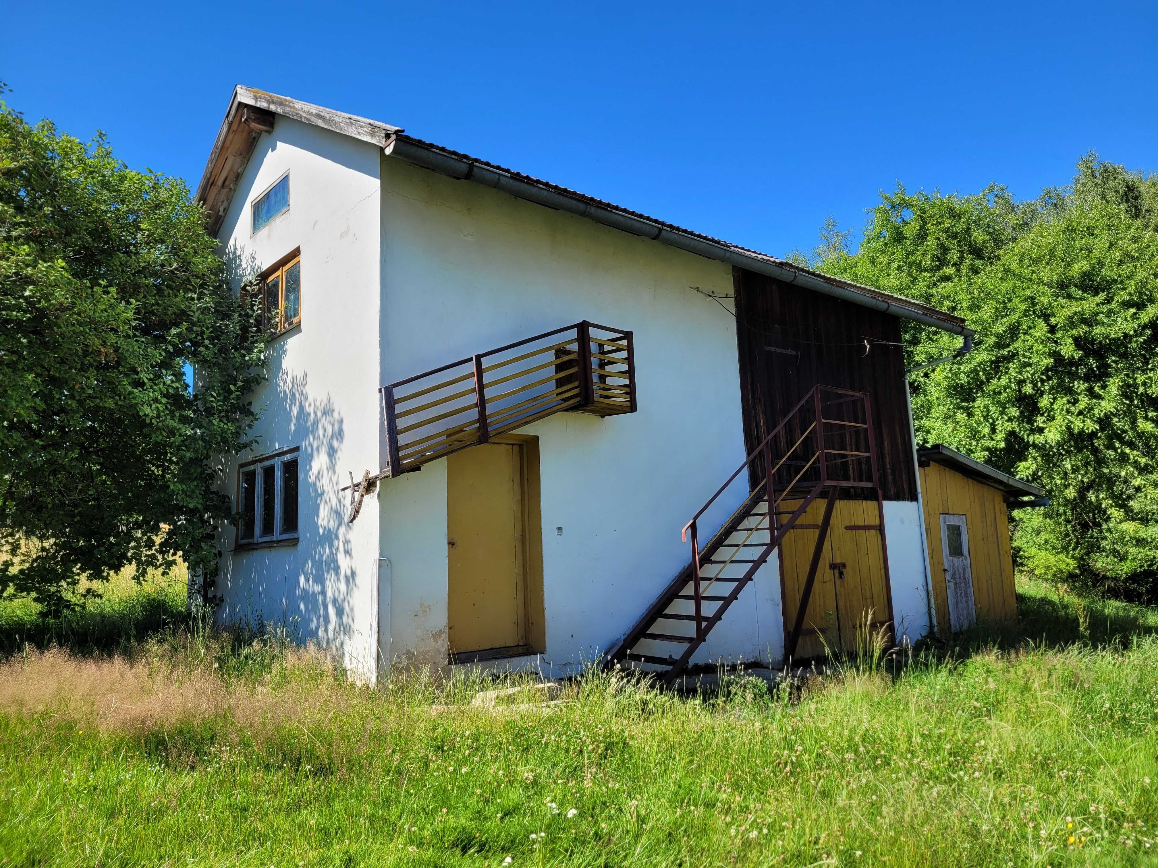 Dom z budynkami gospodarczymi i dużą działką - Turza (pow. tarnowski)