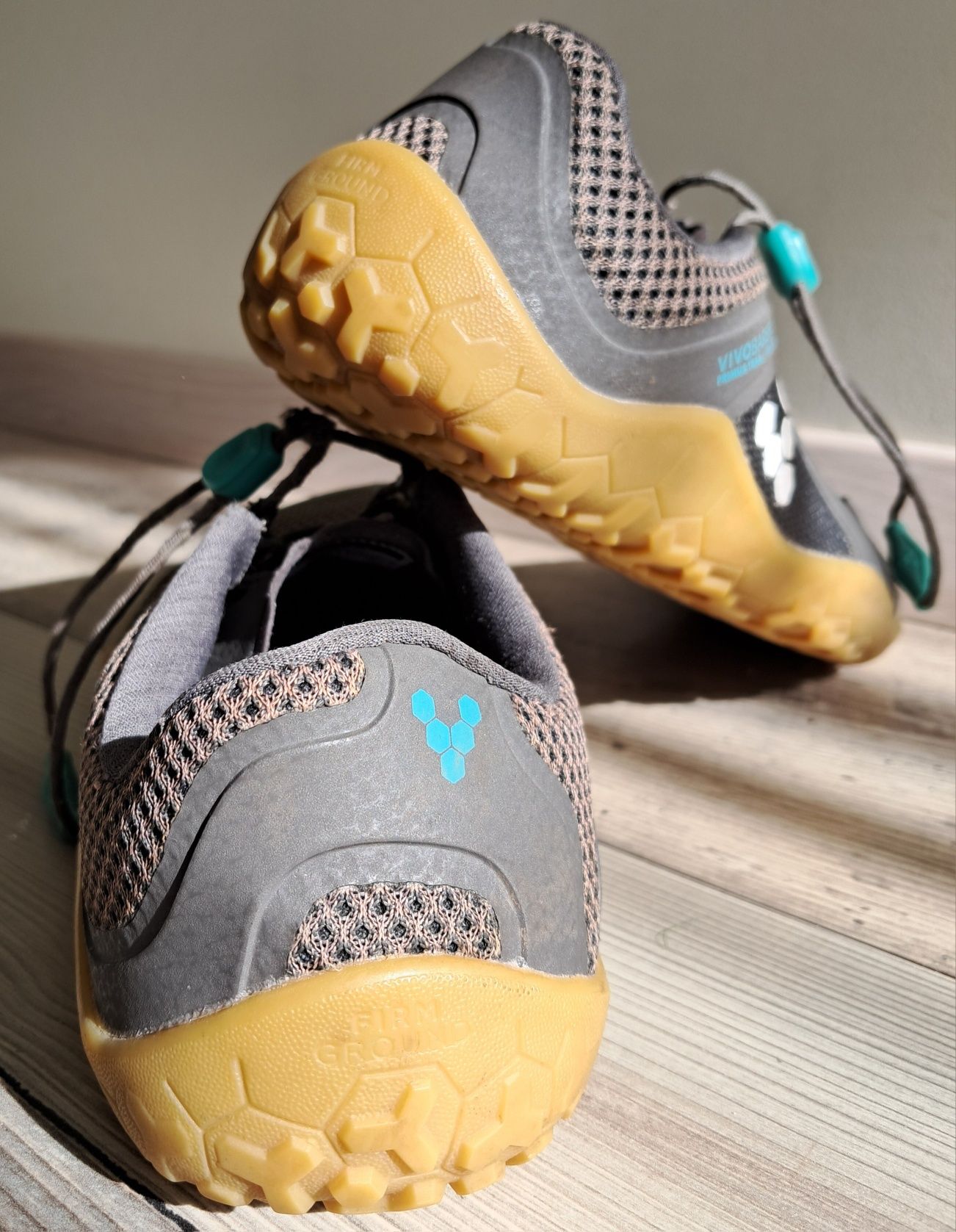 Універсальні Кросівки для бігу VIVOBAREFOOT Primus Trail (р.39)