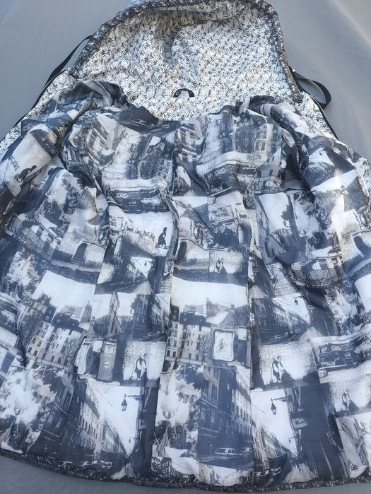 Куртка женская ветровка