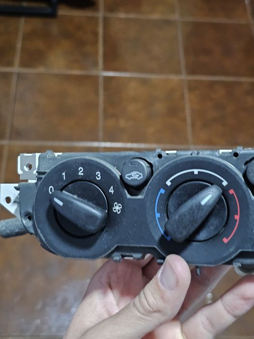 Controlo de Sofagem Ford Focus Mk2