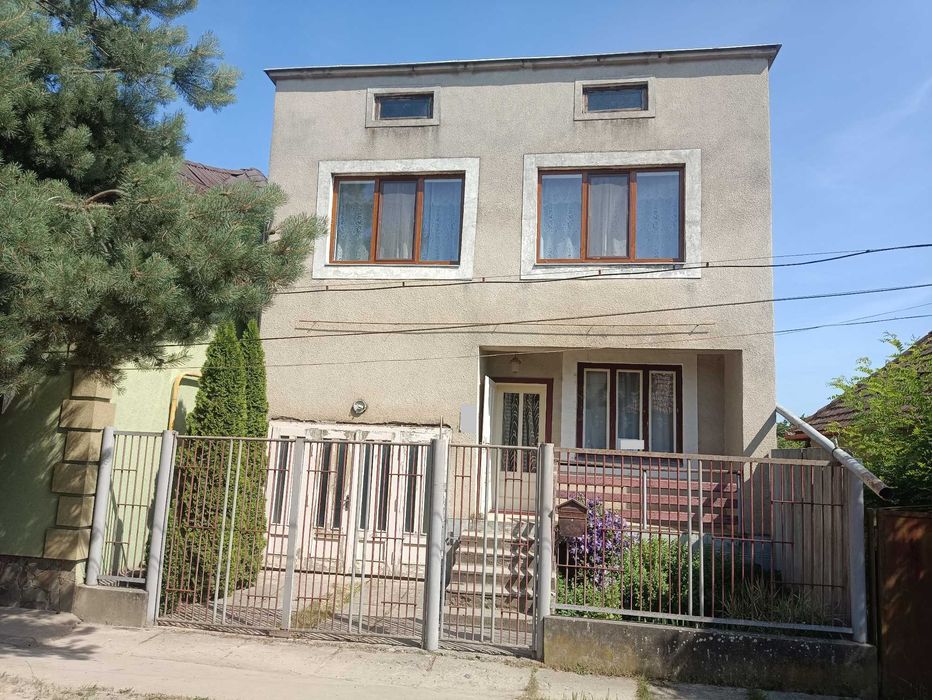 ПРОДАЖ 2 поверхового будинку 118 кв.м. недалеко від центру міста!