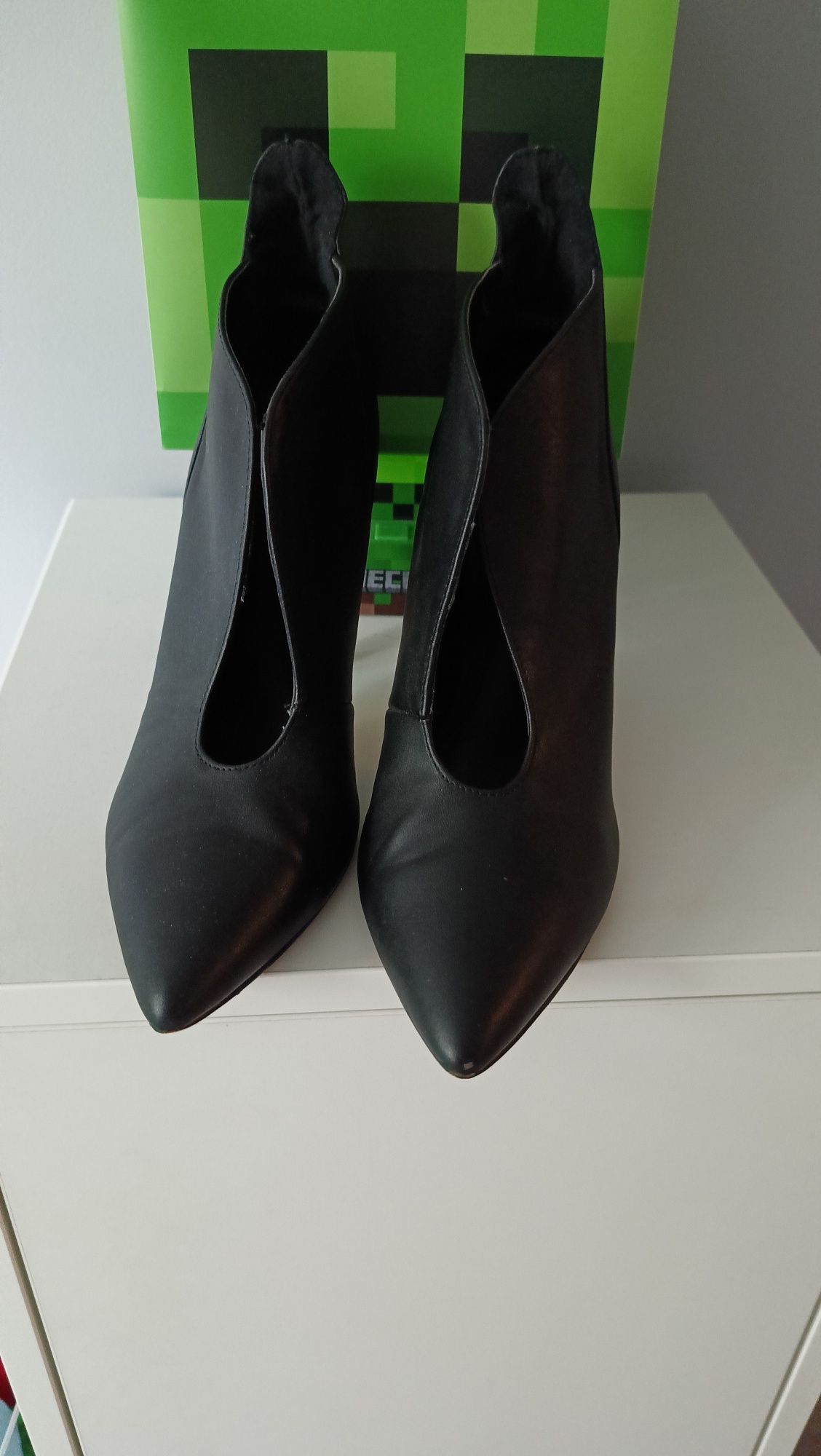Botki damskie półbuty Reserved r.37