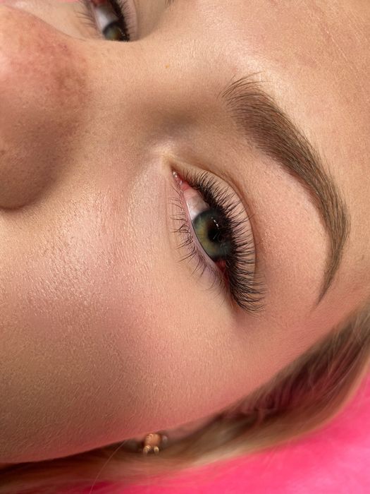 Przedłużanie rzes oraz stylizwcja brwi pakiet atrakcyjna cena