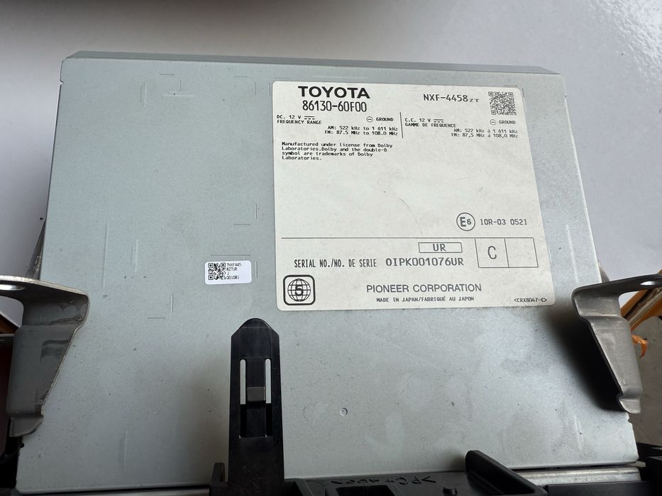Медиасистема магнитола на Toyota LС200 2015 года