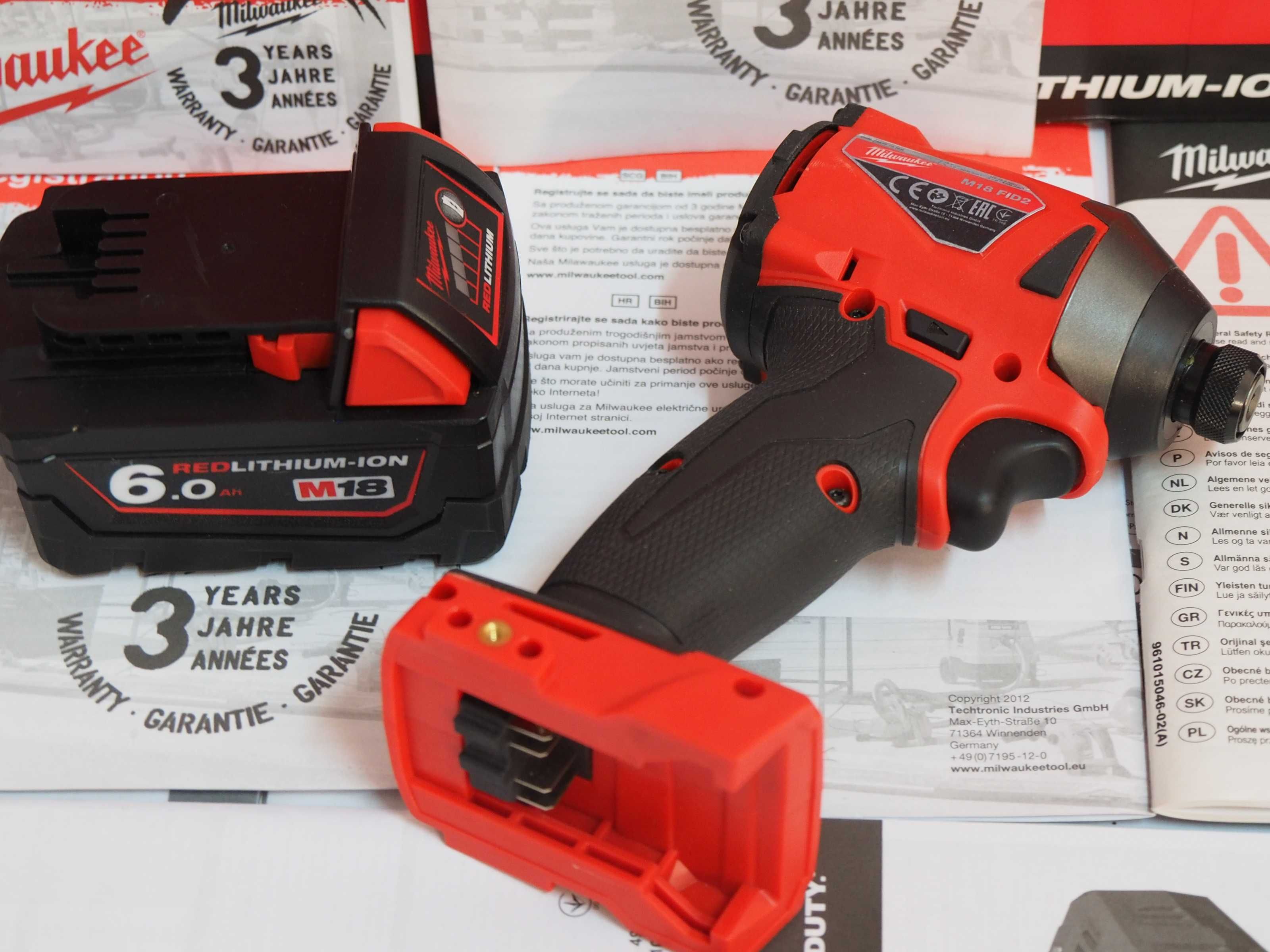 Zakretarka udarowa klucz MILWAUKEE M18 FID2 bateria 18v 6ah 226Nm