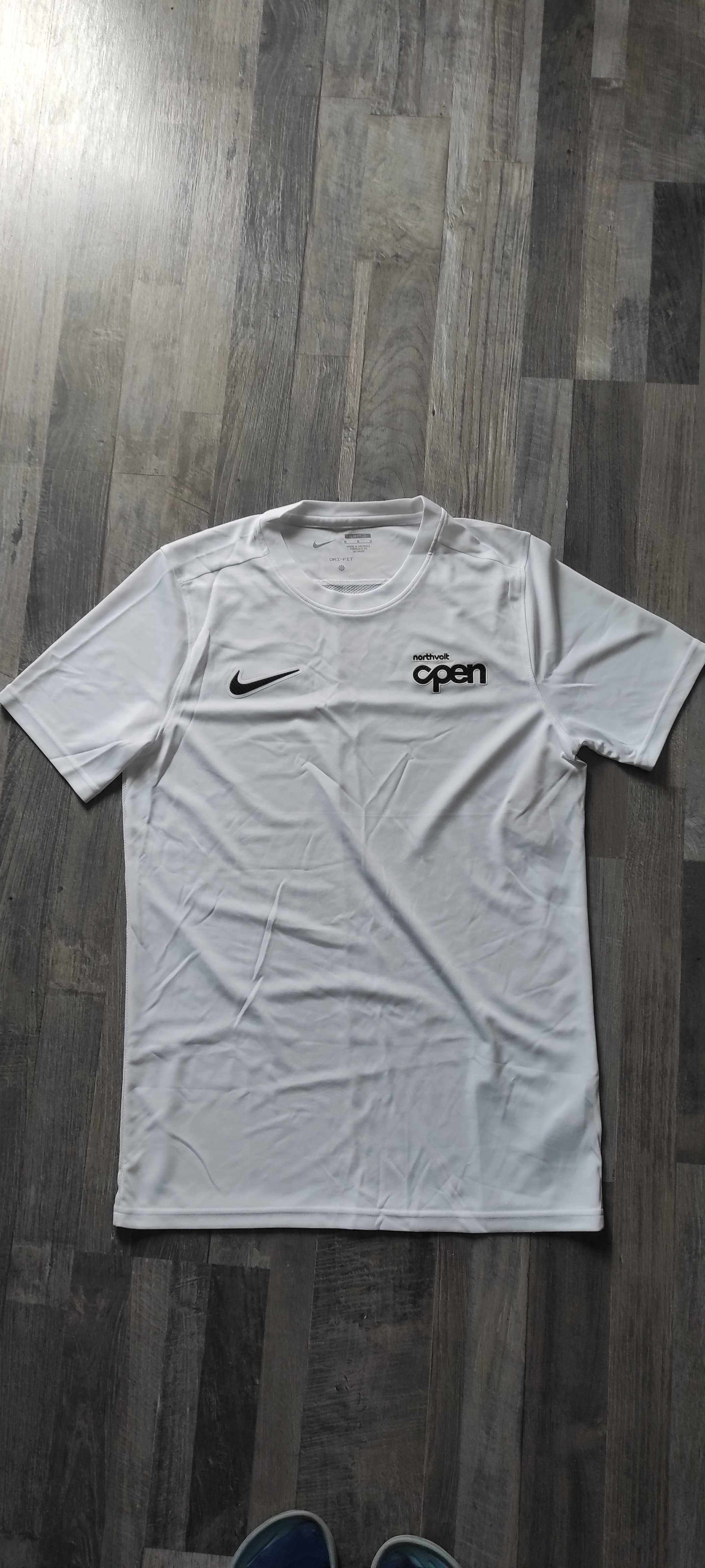 Koszulka męska  Nike Dri-Fit z nadrukiem, Slim Fit, rozmiar M