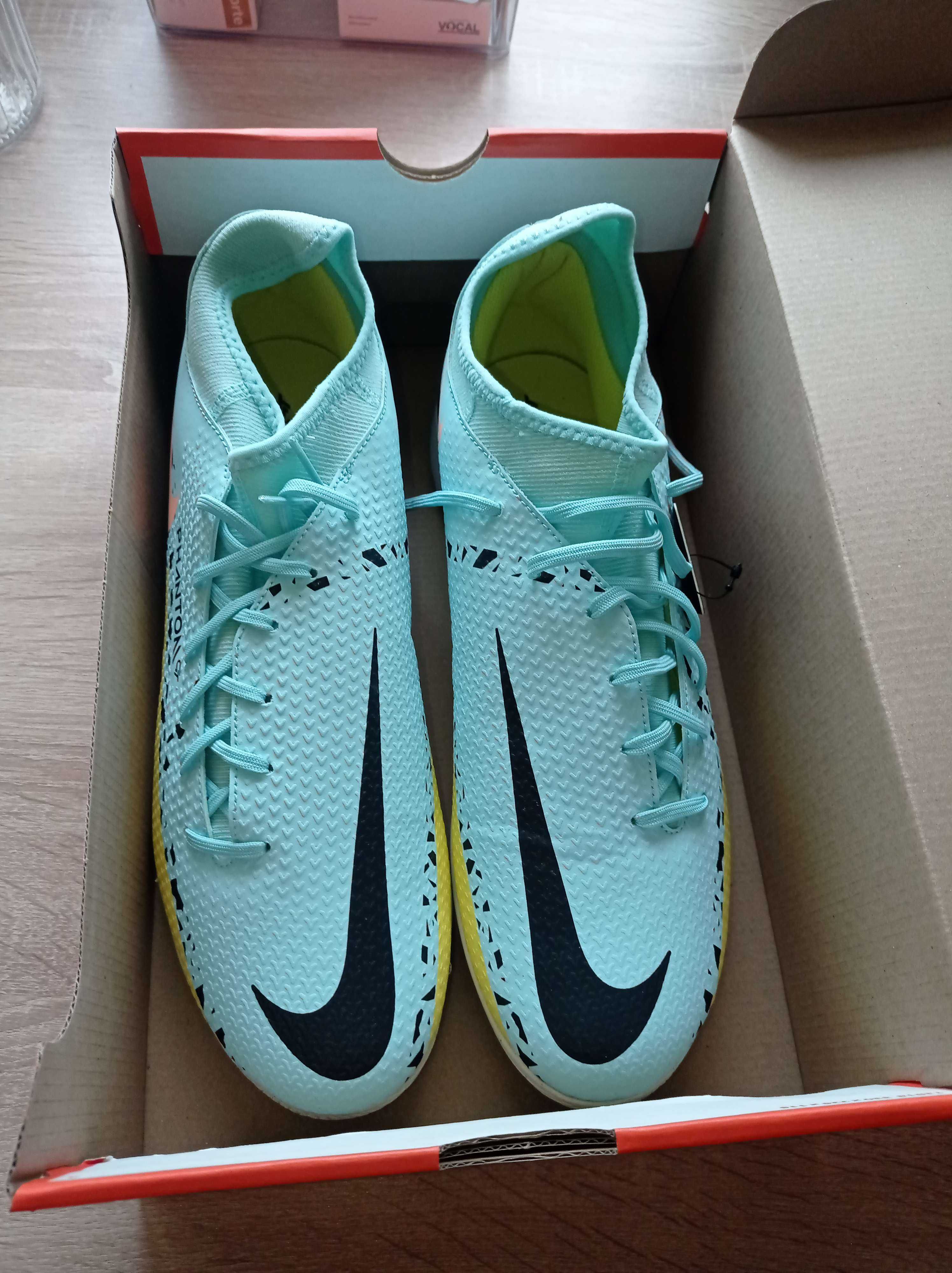 [Nowe] Buty halowe Nike Phantom GT2 Academy [Glacier Ice/Black]