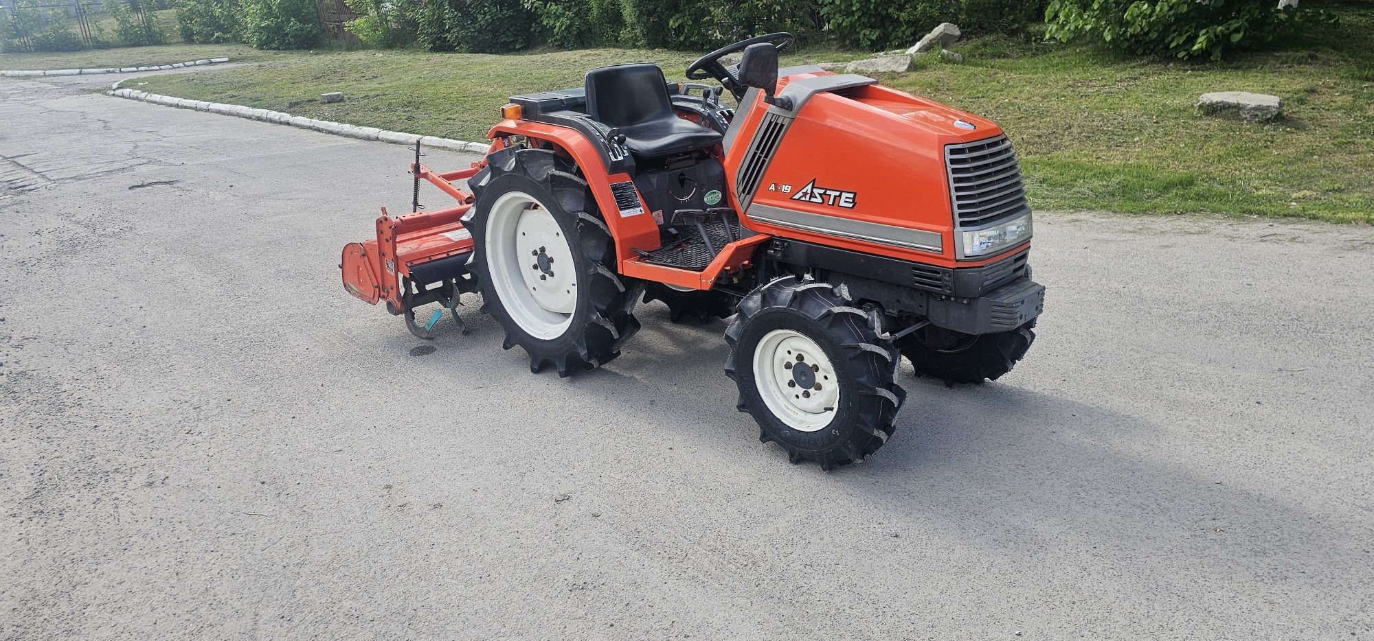 Японский Мінітрактор Трактор Kubota A 19