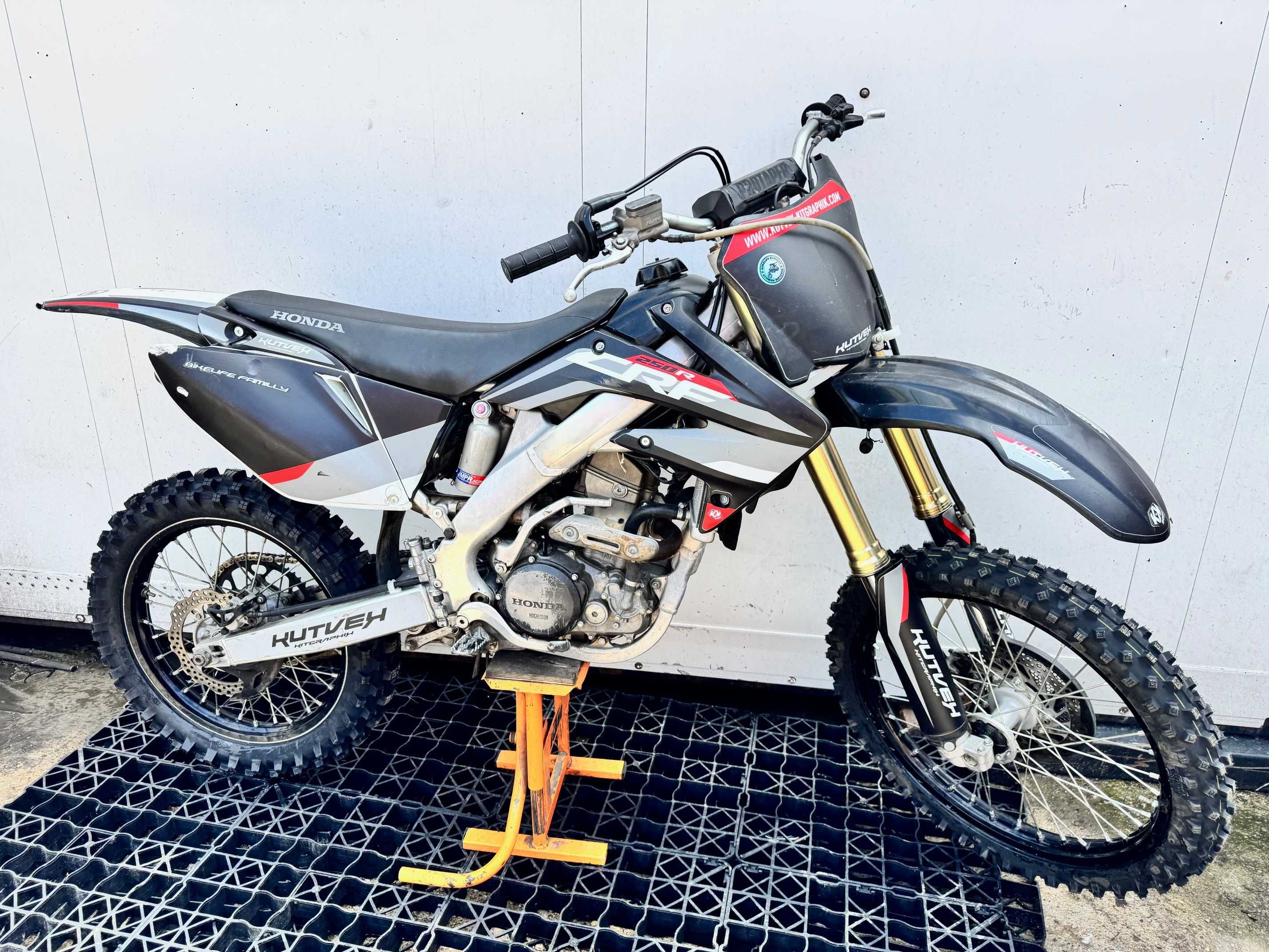 HONDA CRF 250 import nowe opony yzf rmz kxf zadbana