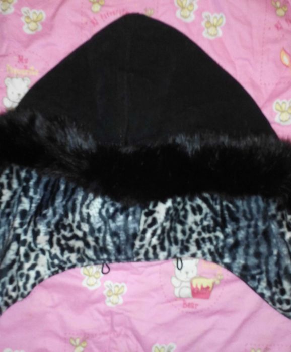 Комір та манжети хутро штучне, різні. Обмін чи продаж