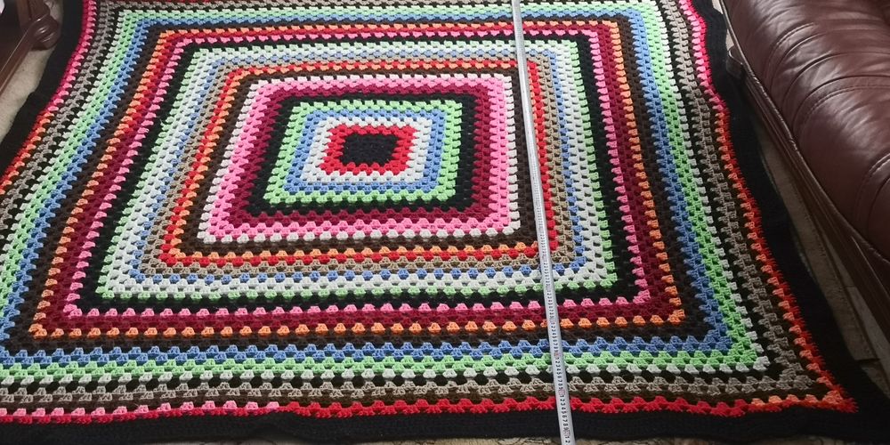 Sprzedam nakrycie z włóczki o wymiarach 170x190 cm