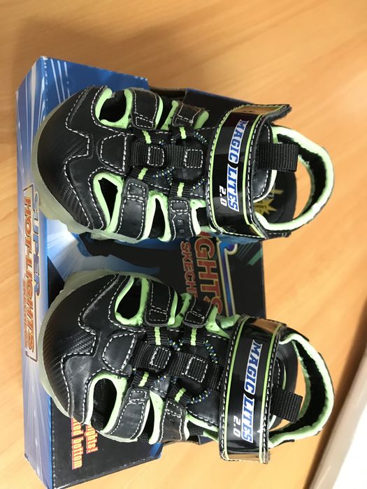 Sandália Skechers menino