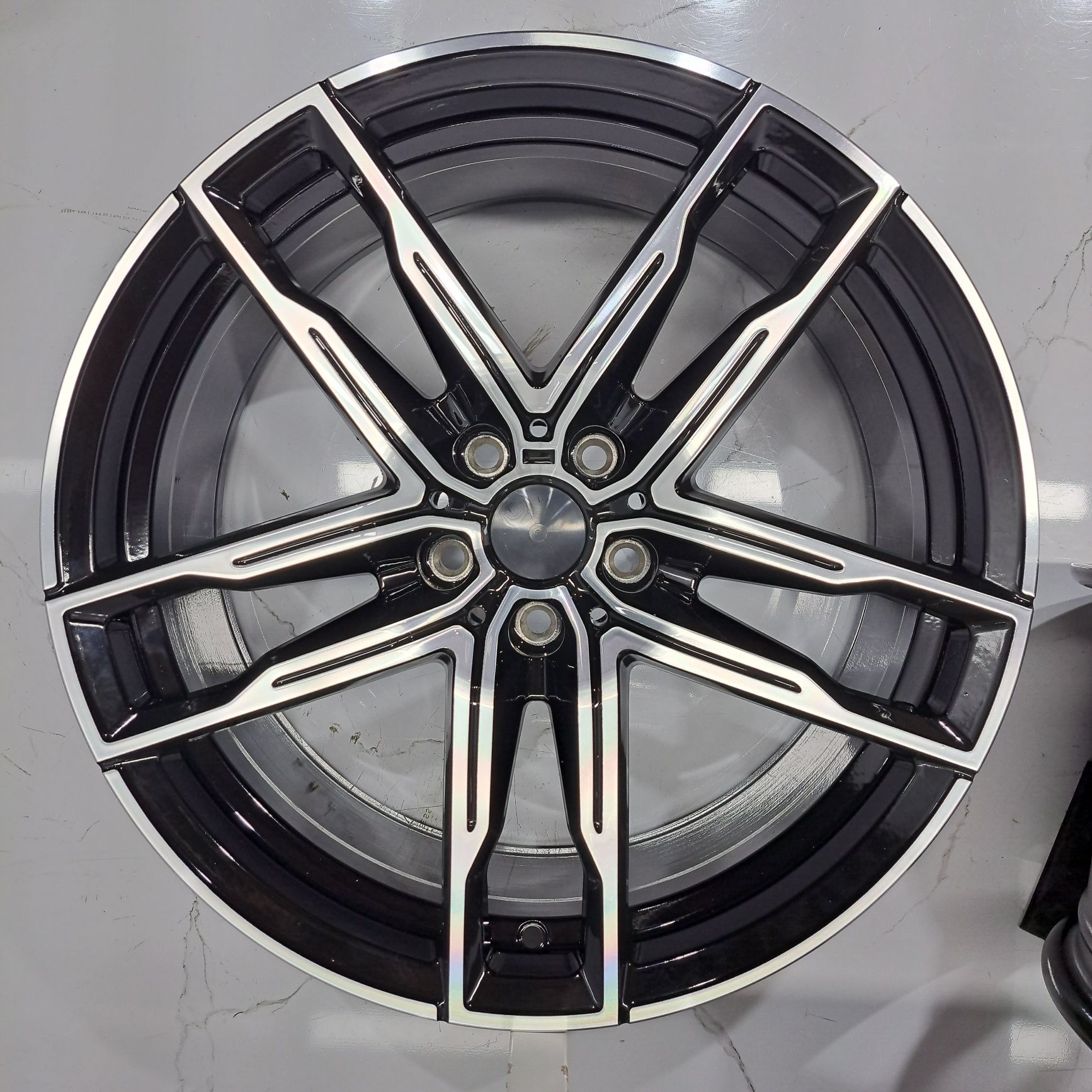 Jantes 19" LOOK BMW 810M série 3 4 5 G20 G30 G60 5x112
