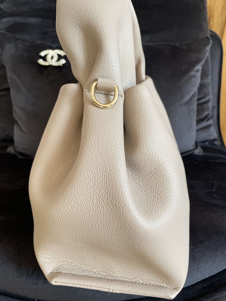 Bezowa torebka hobo numero neuf large