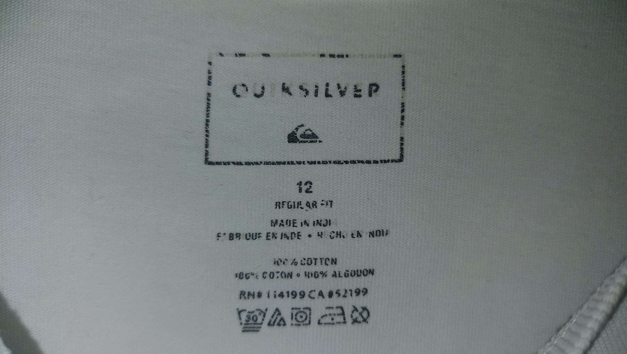 T-shirt Quiksilver branca 10-12 anos