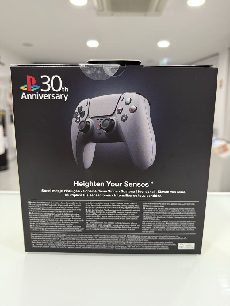 Comando sem fios DualSense™ - Edição limitada do 30 aniversário