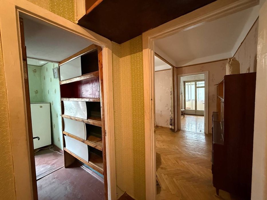 Без Комісії. Київ. Зодчих. Продаж 2х квартири з Балконами.