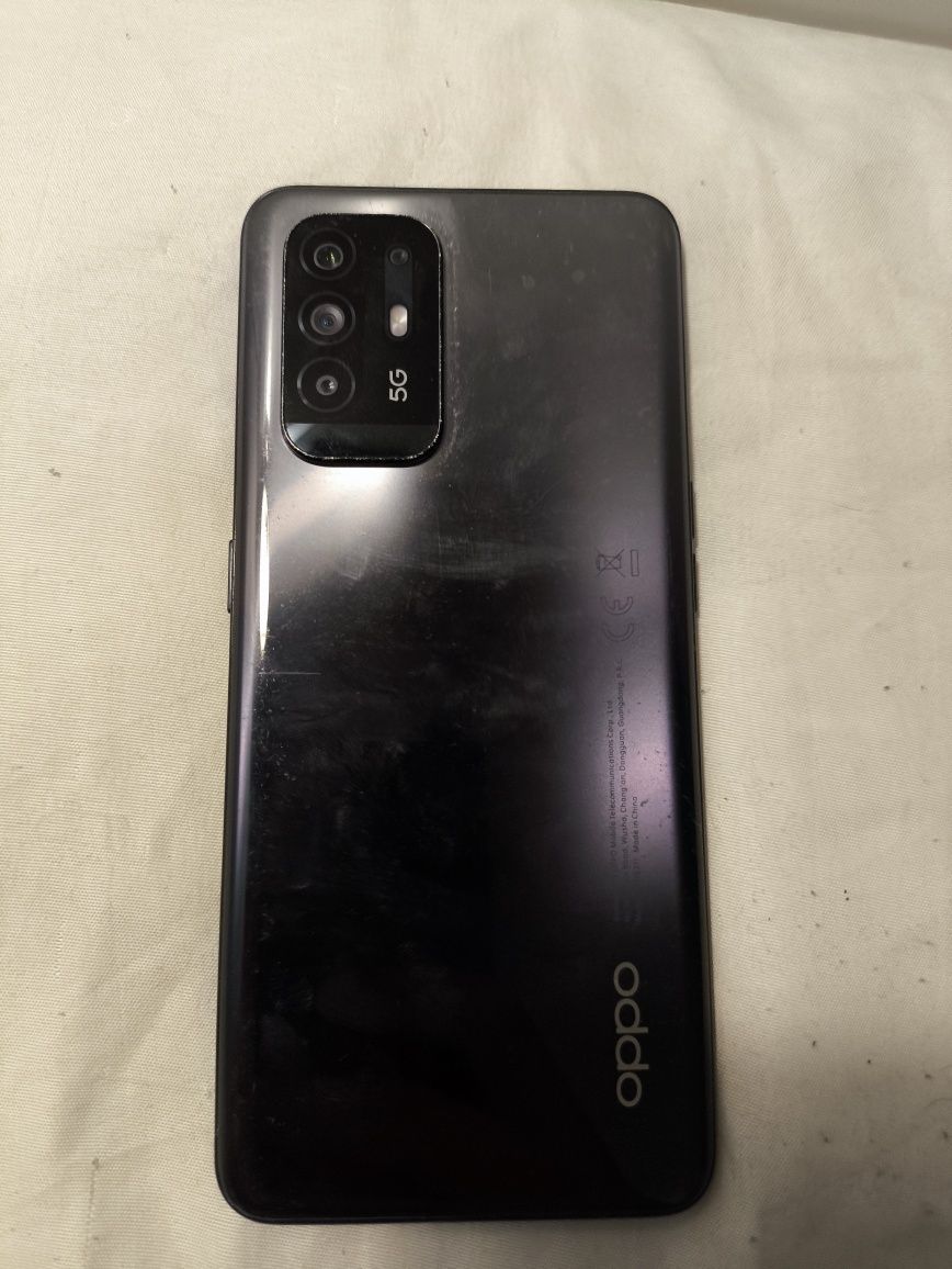 Telefon Oppo Reno 5z