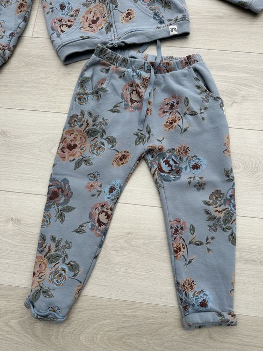 dres NEXT w kwiaty bluza z kapturem spodnie dresowe