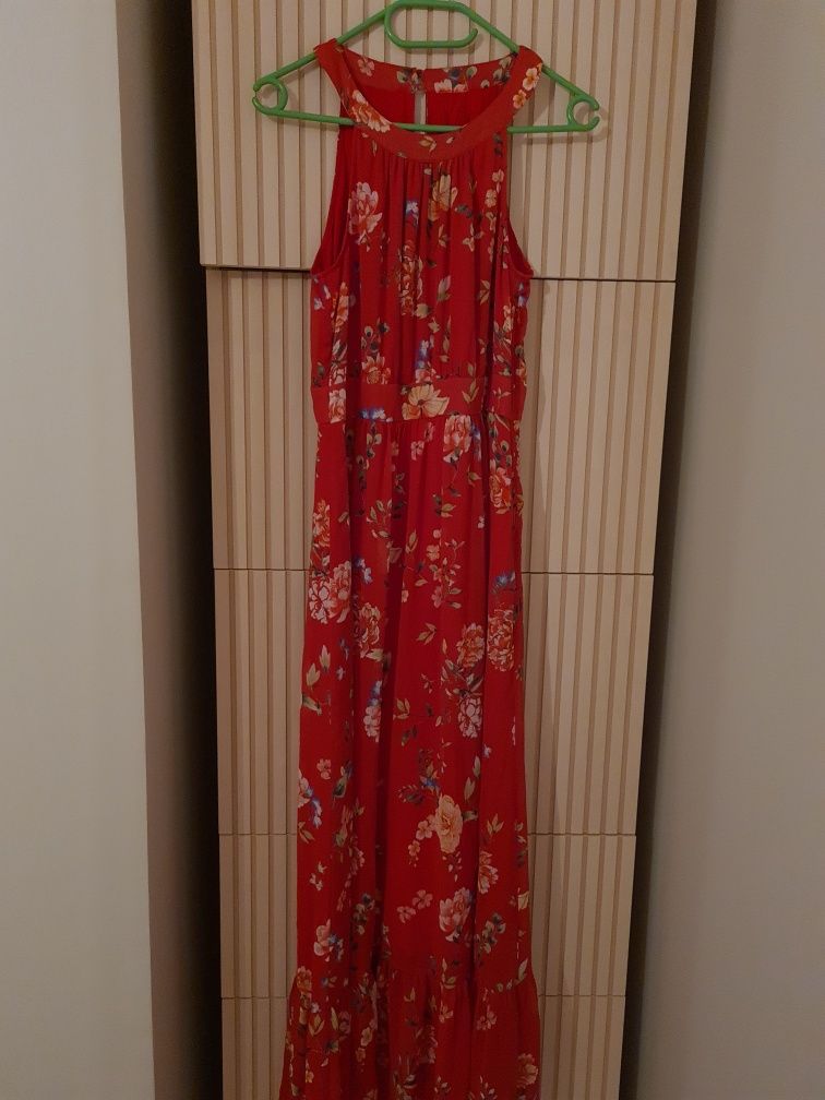 Czerwona maxi sukienka w kwiaty Orsay